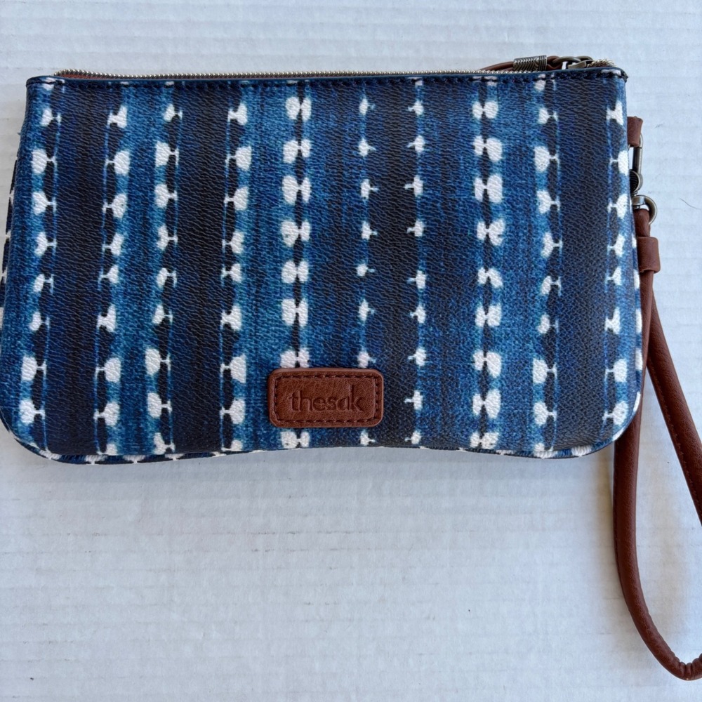 The Sak Blue Indigo Print Power Bank Wristlet Wallet with Charging Cable‎ MP10